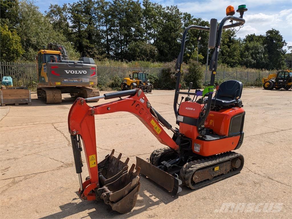 Kubota  حفارات زحافة
