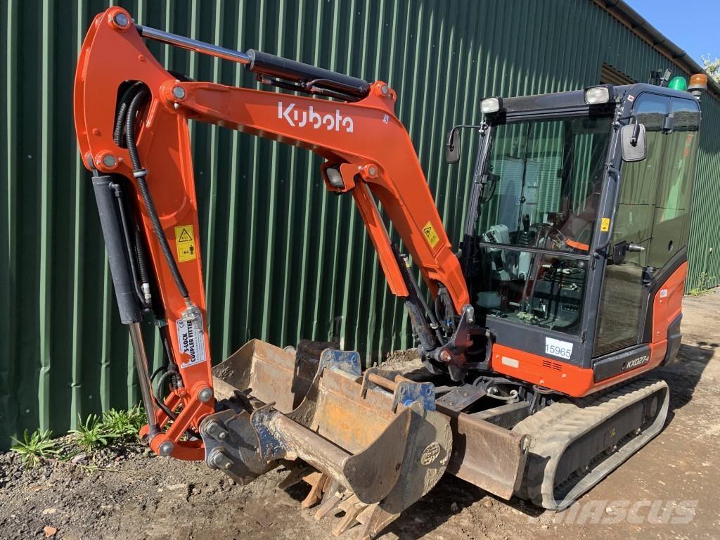 Kubota  حفارات زحافة