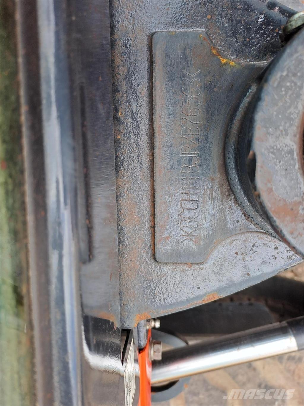 Kubota  حفارات زحافة