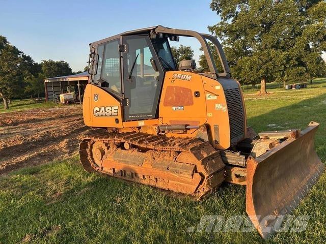 Case IH 750M Dozer بلدوزرات مجنزرة