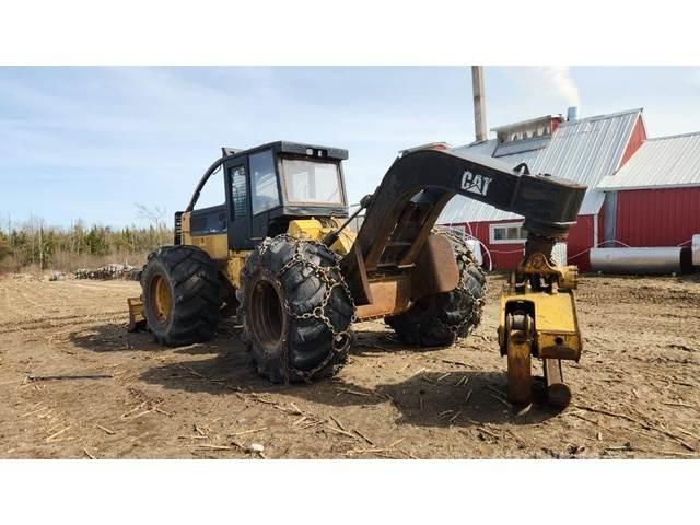 CAT 525C Skidder أخرى