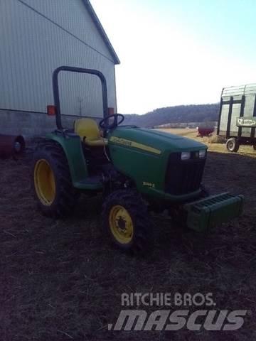 John Deere 3038E أخرى