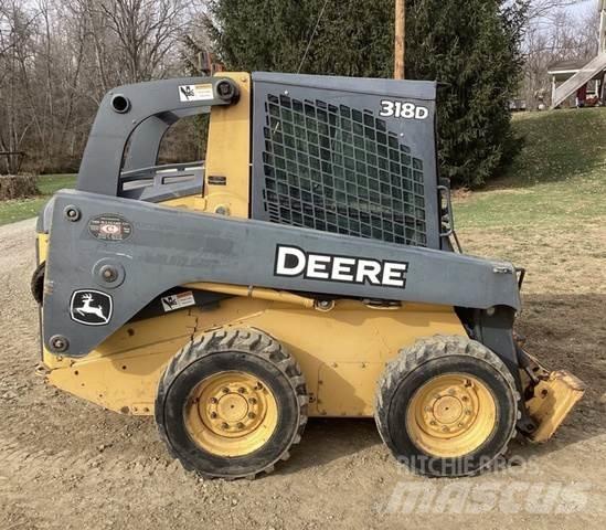 John Deere 318D أخرى