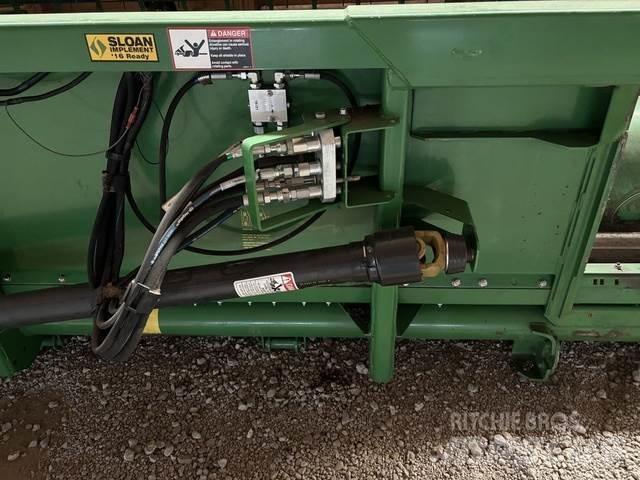 John Deere 635F أخرى
