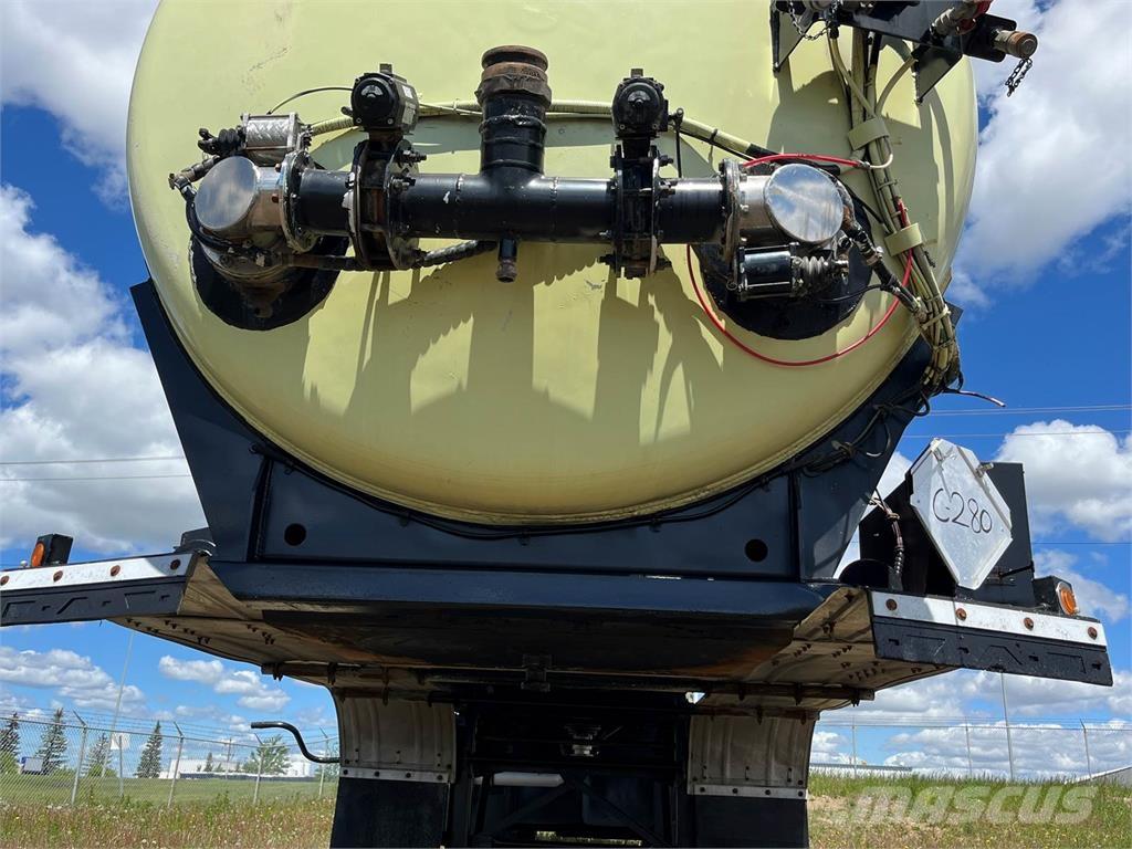 Advance  مقطورات ذات صهاريج