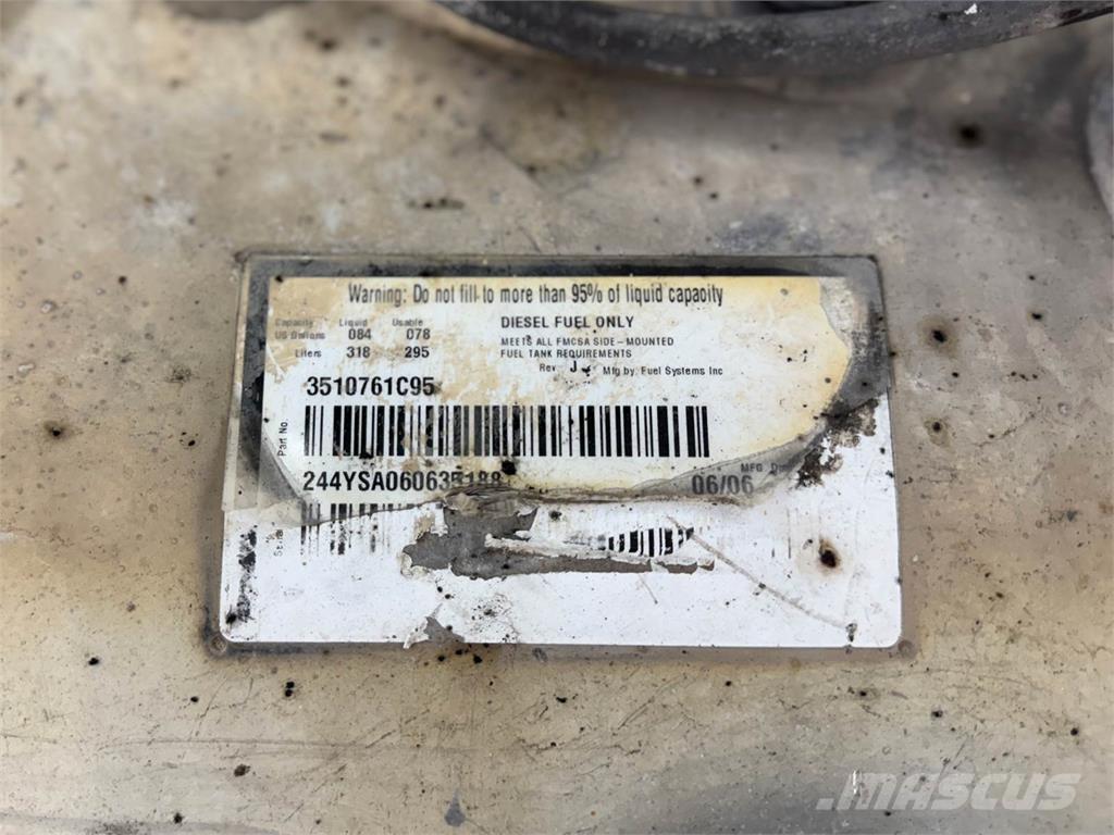 Autocar  شاحنات ذات صهاريج