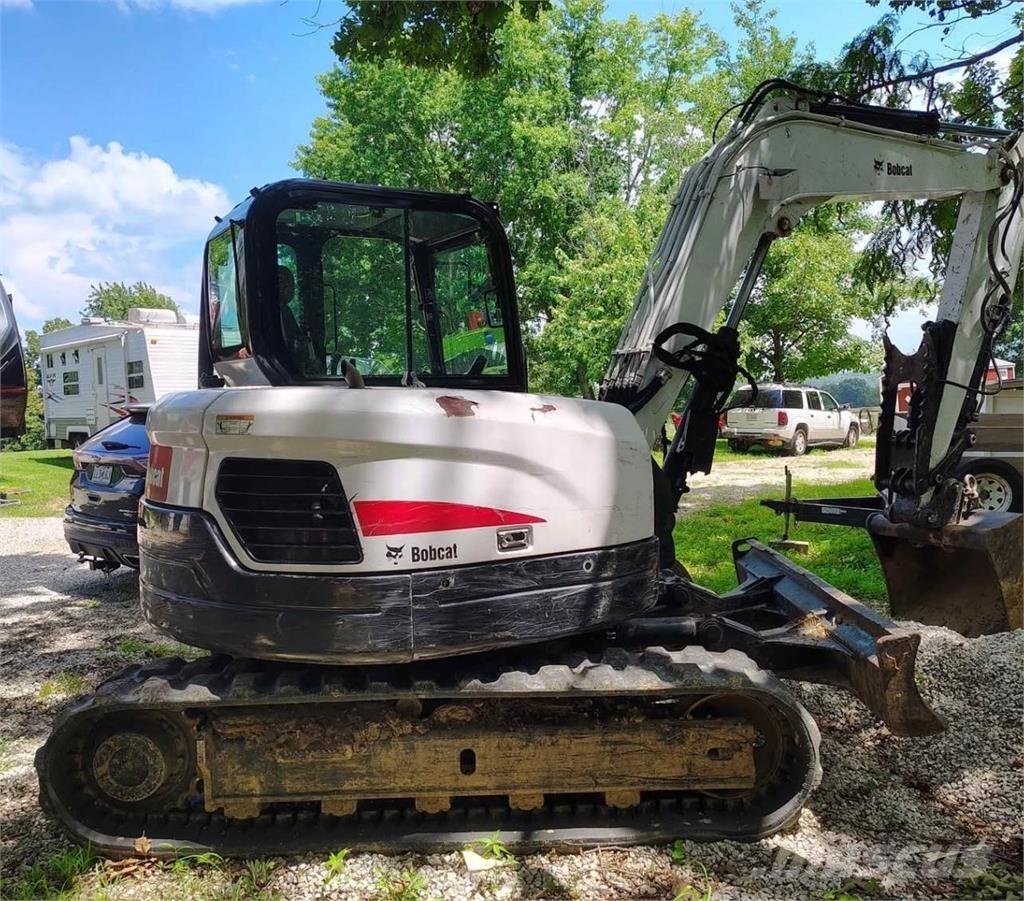 Bobcat E85 حفارات زحافة