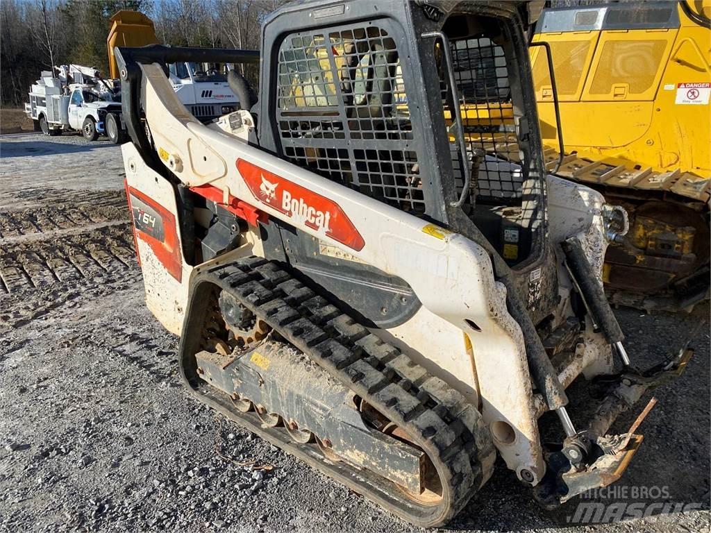 Bobcat T64 لوادر انزلاقية التوجيه