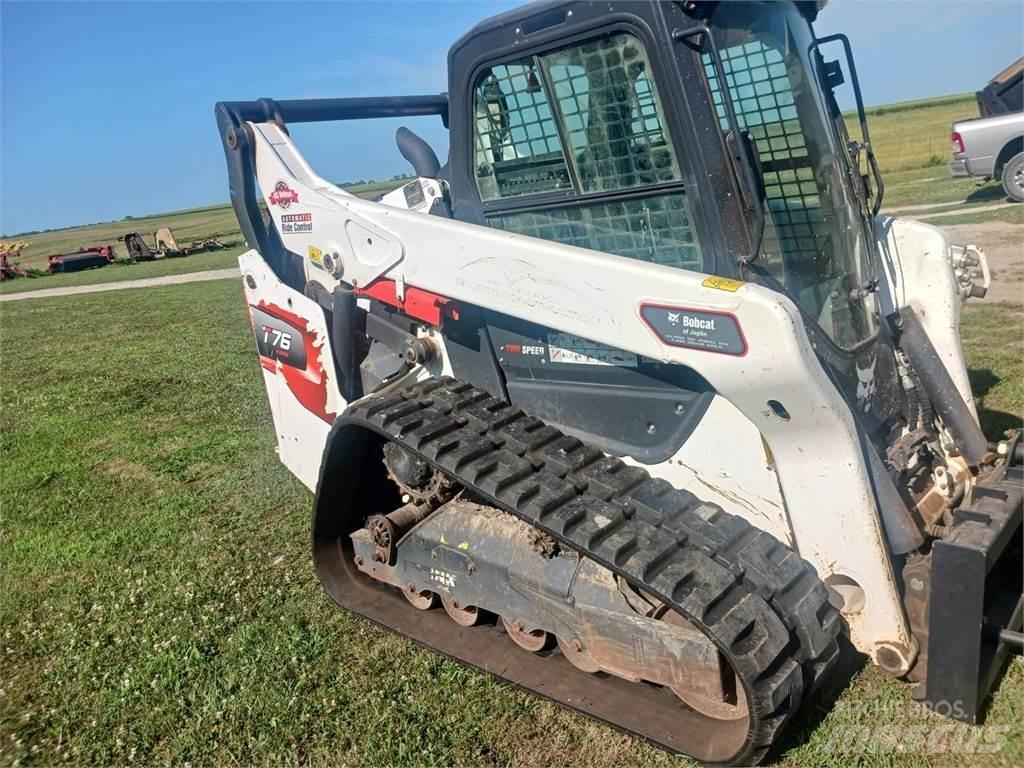 Bobcat T76 لوادر انزلاقية التوجيه
