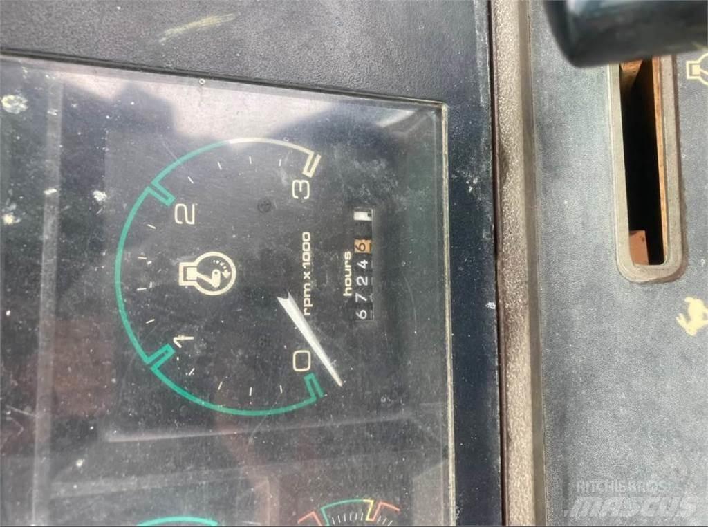 CASE 580K لوادر ذات جرافات عكسية