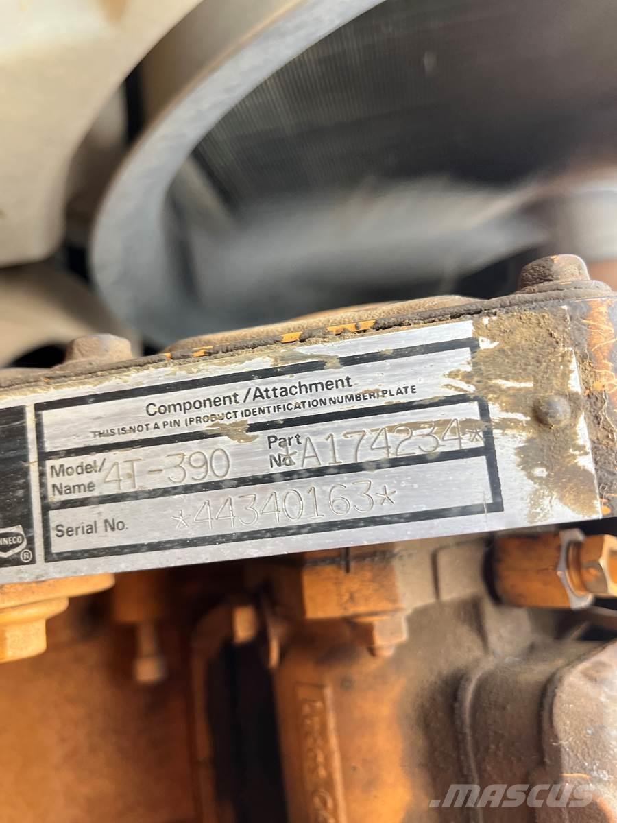 CASE 580K لوادر ذات جرافات عكسية