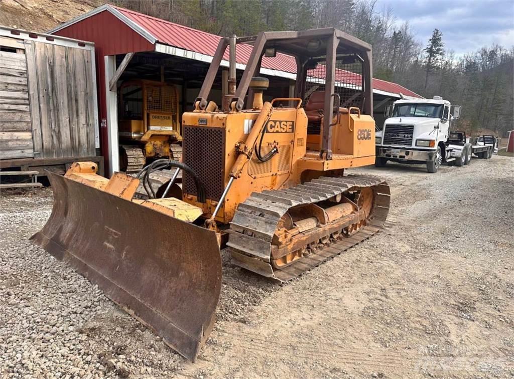 CASE 850E بلدوزرات مجنزرة