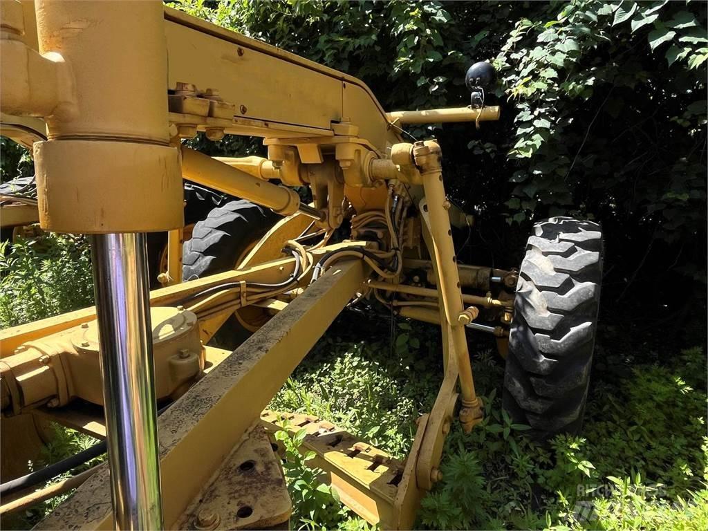 CAT 120G معدات تمهيد الطرق