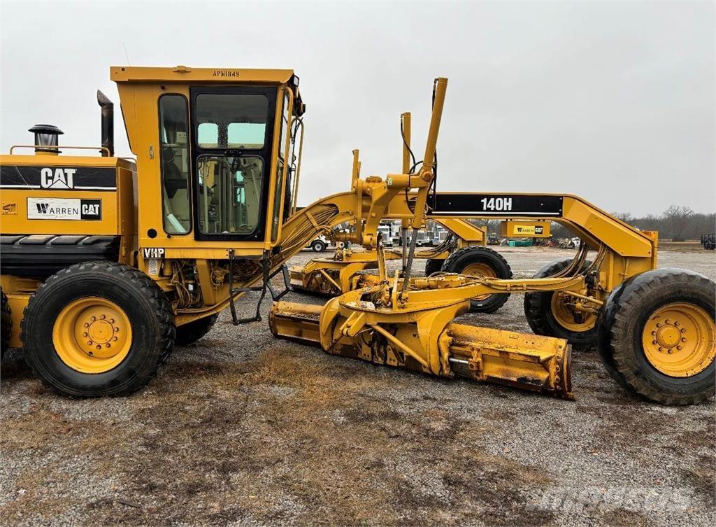 CAT 140H معدات تمهيد الطرق