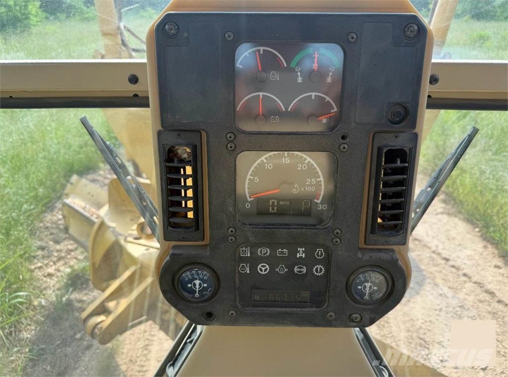CAT 140H معدات تمهيد الطرق