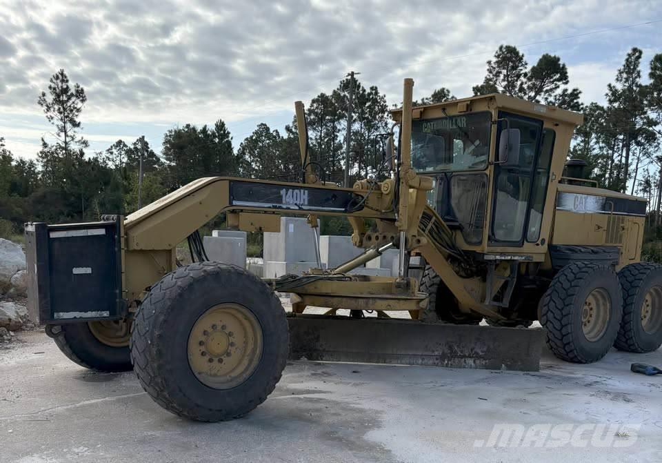 CAT 140H معدات تمهيد الطرق