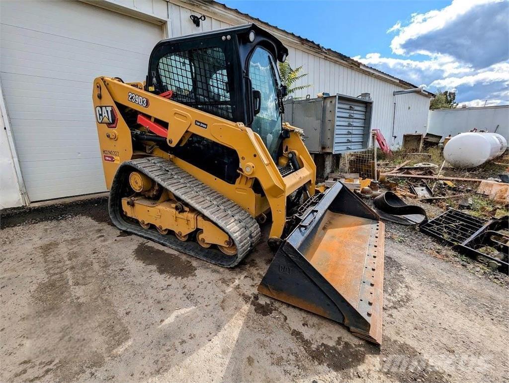 CAT 239D3 لوادر انزلاقية التوجيه