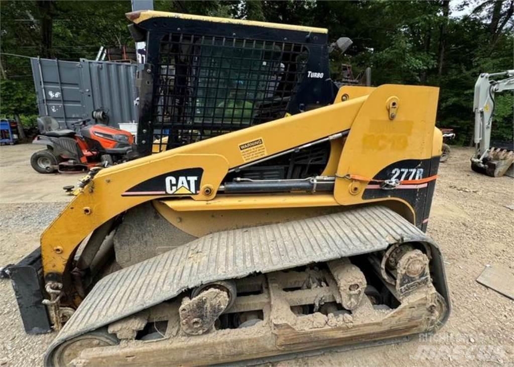 CAT 277B لوادر انزلاقية التوجيه