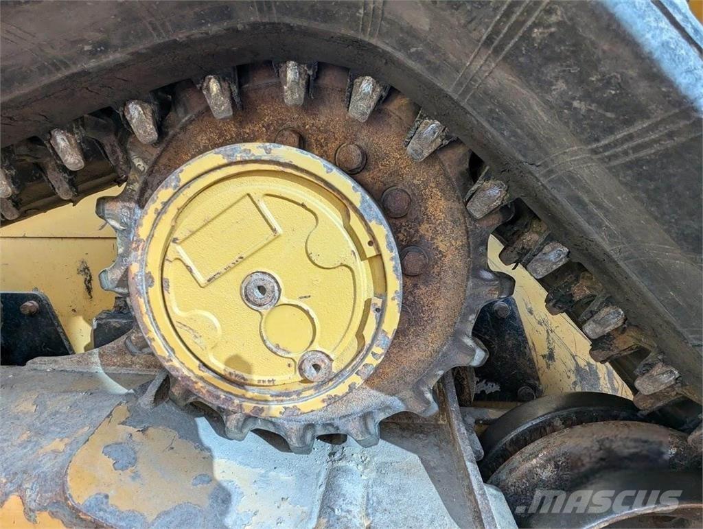 CAT 279D لوادر انزلاقية التوجيه