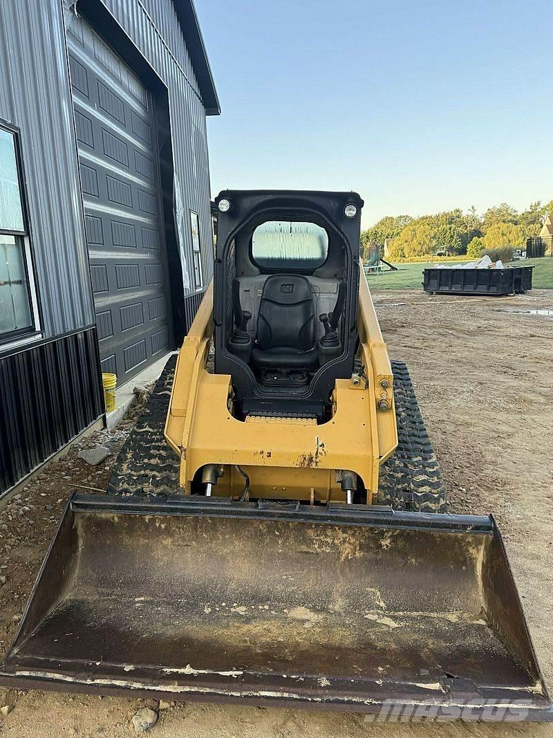 CAT 299D لوادر انزلاقية التوجيه