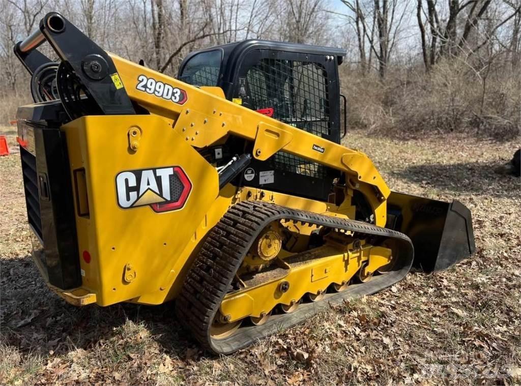 CAT 299D3 لوادر انزلاقية التوجيه