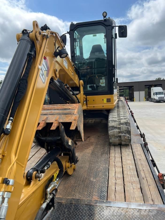 CAT 305 CR حفارات زحافة