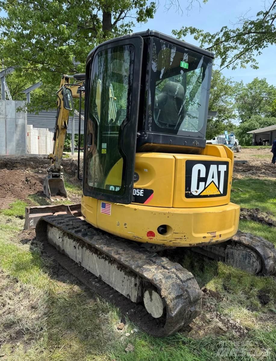 CAT 305E2 حفارات صغيرة أقل من 7 طن (حفارات صغيرة)