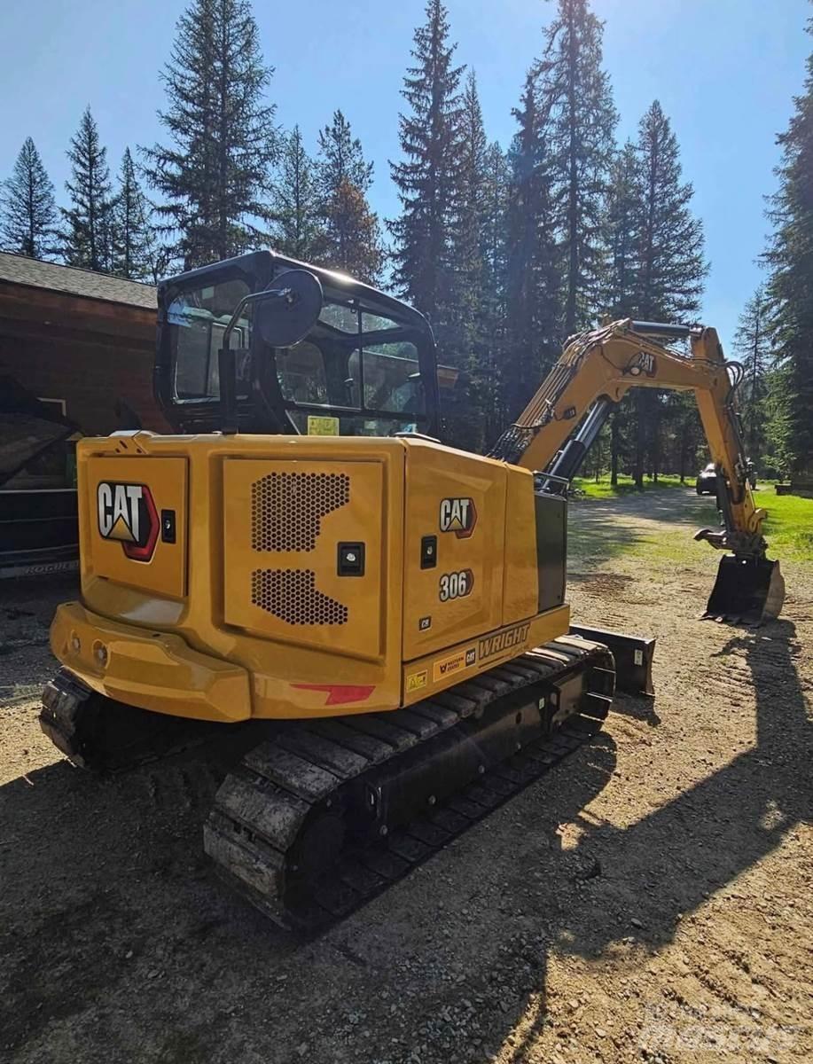 CAT 306 حفارات زحافة