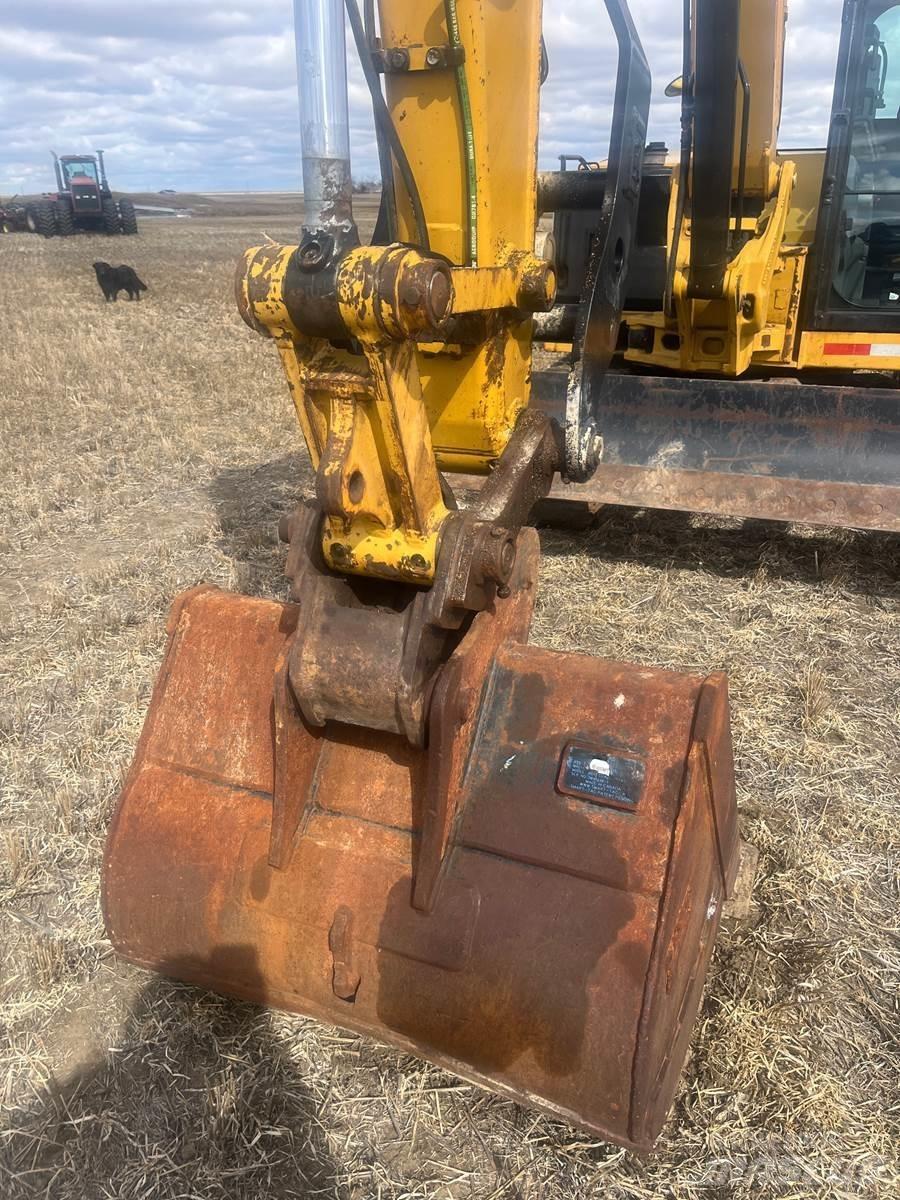 CAT 308CR حفارات زحافة