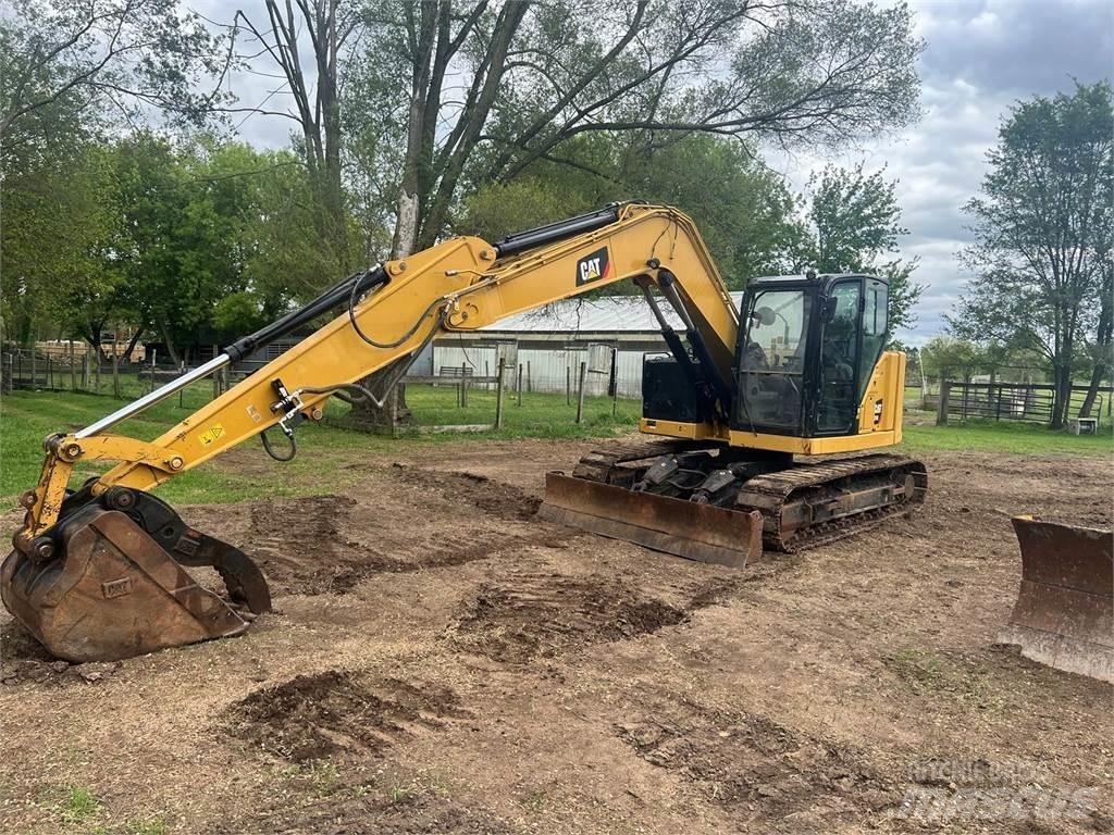 CAT 310 حفارات زحافة