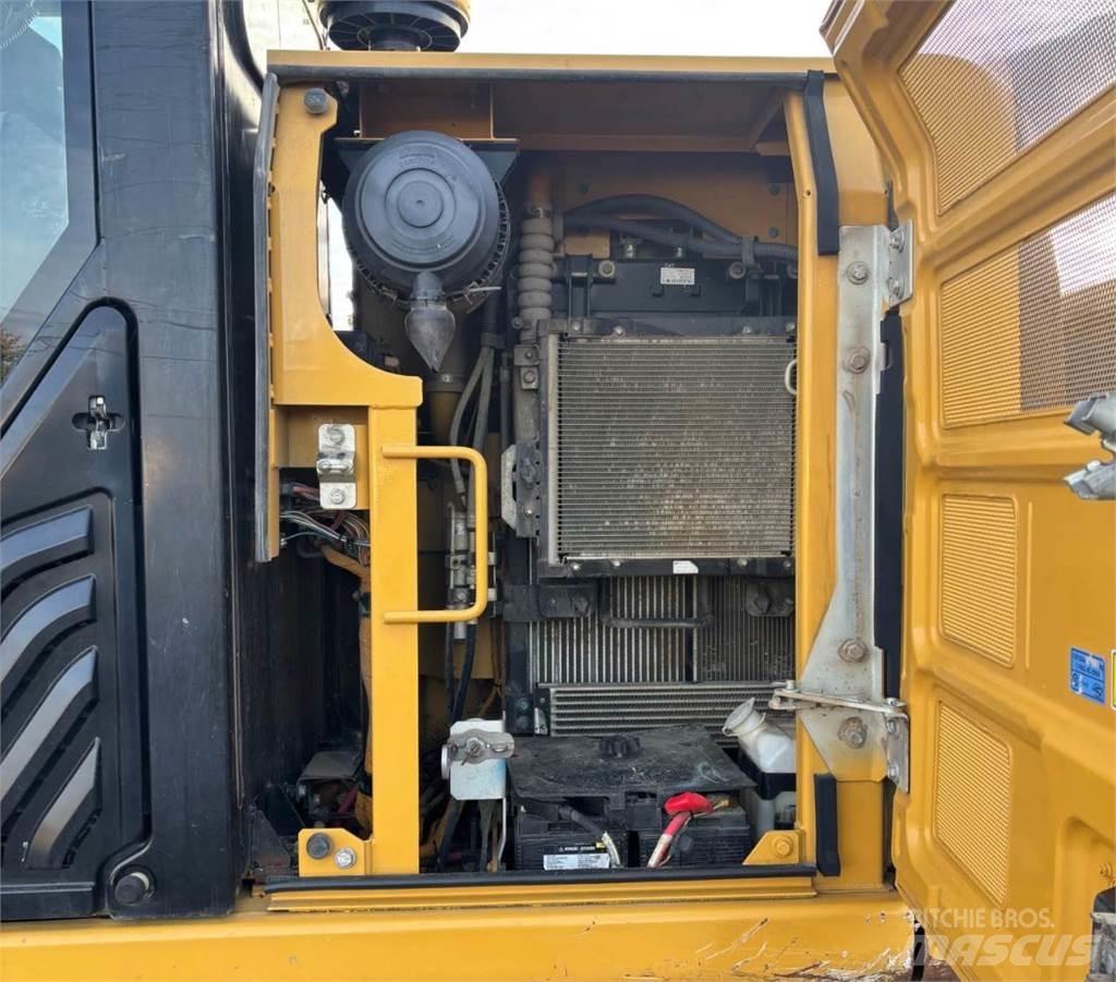 CAT 312E حفارات زحافة