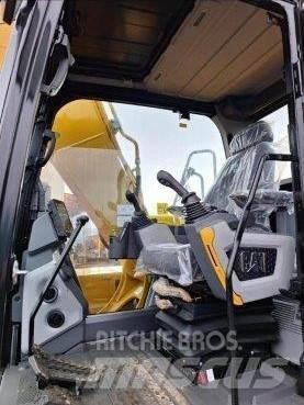 CAT 313 GC حفارات زحافة