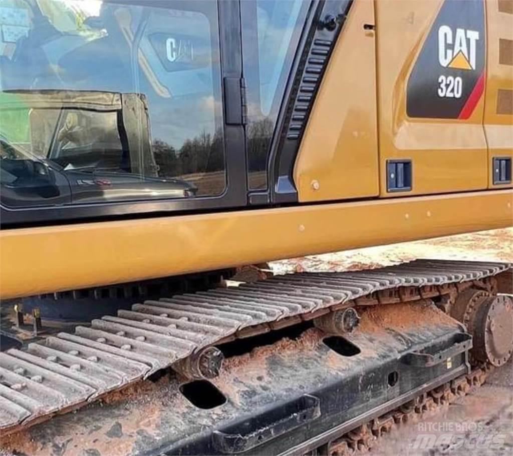 CAT 320 حفارات زحافة