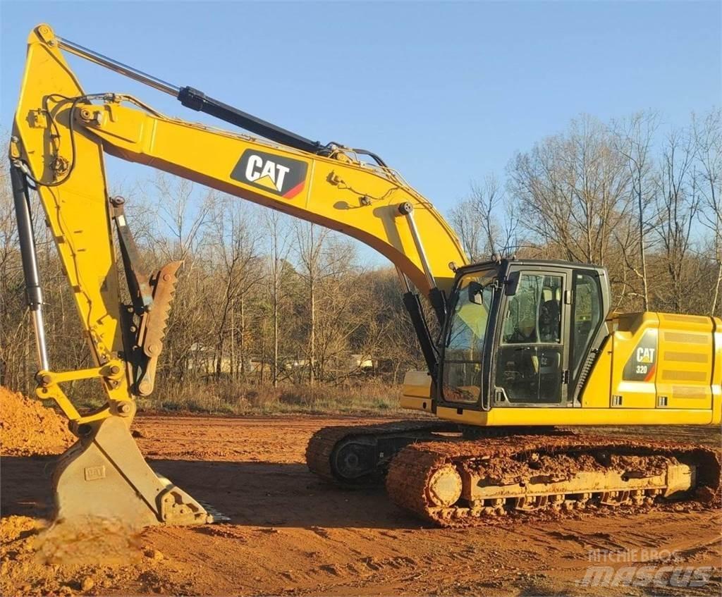 CAT 320 حفارات زحافة