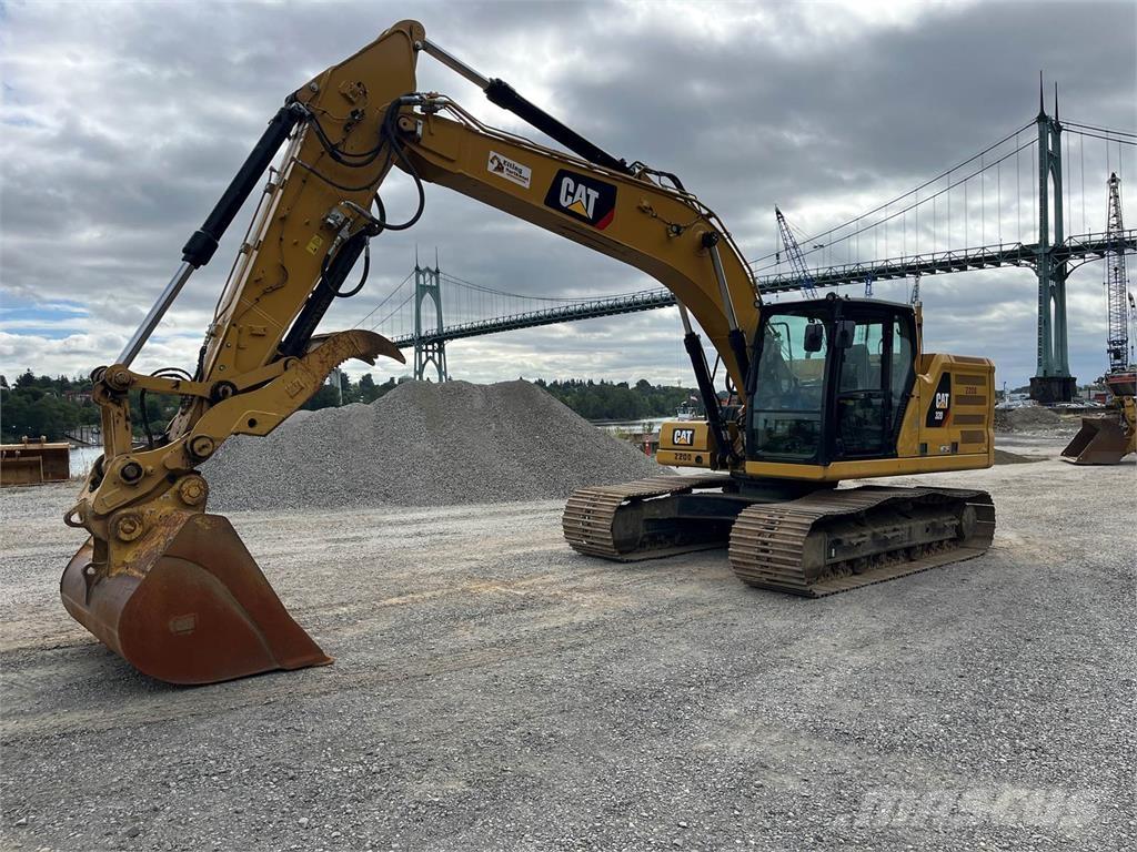 CAT 320 حفارات زحافة