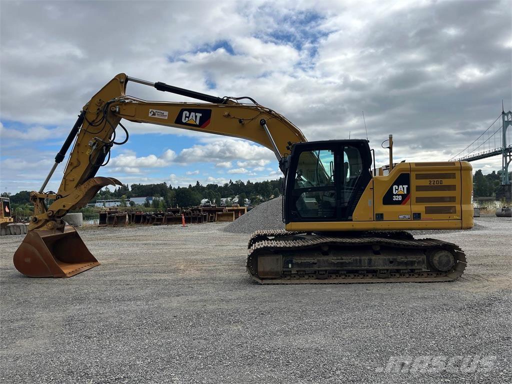 CAT 320 حفارات زحافة