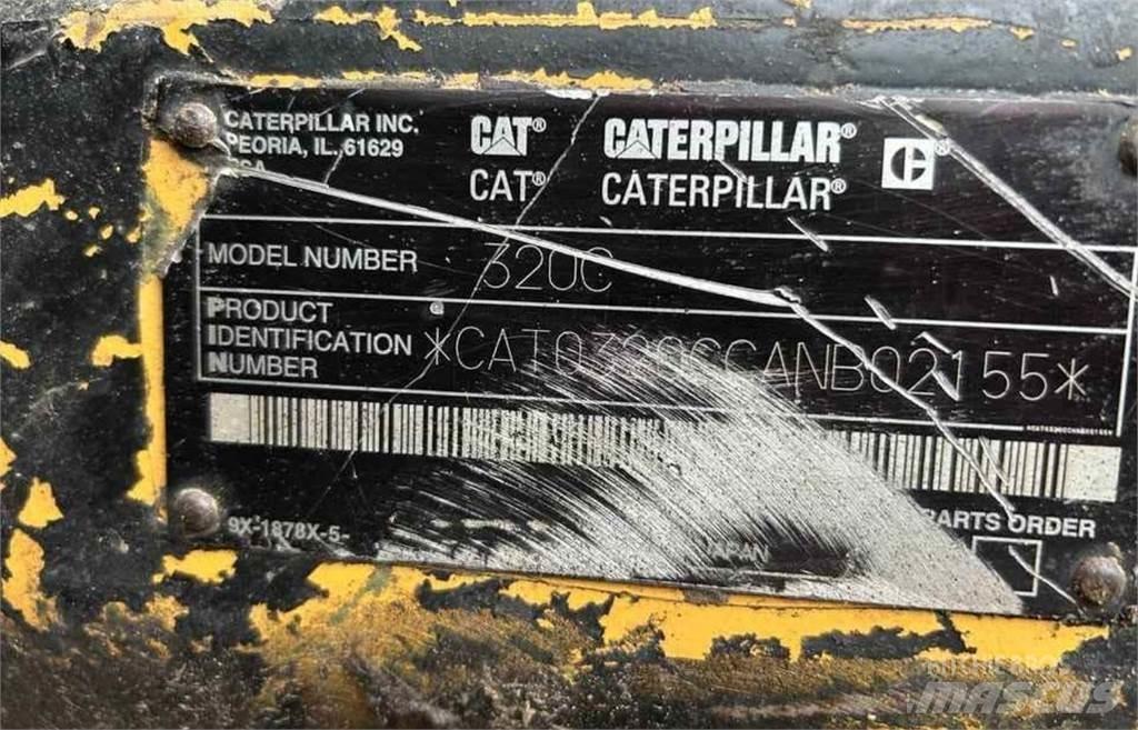 CAT 320C حفارات زحافة
