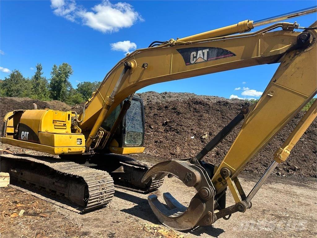 CAT 320C حفارات زحافة