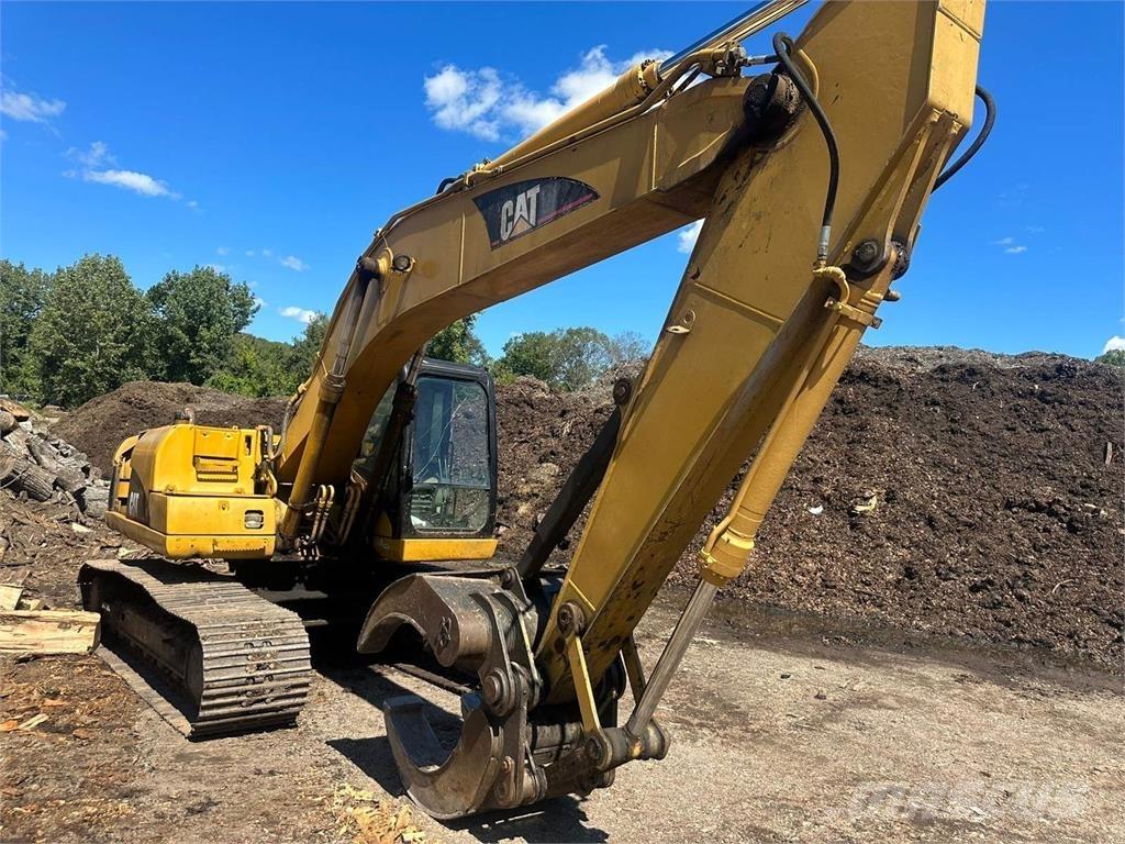 CAT 320C حفارات زحافة