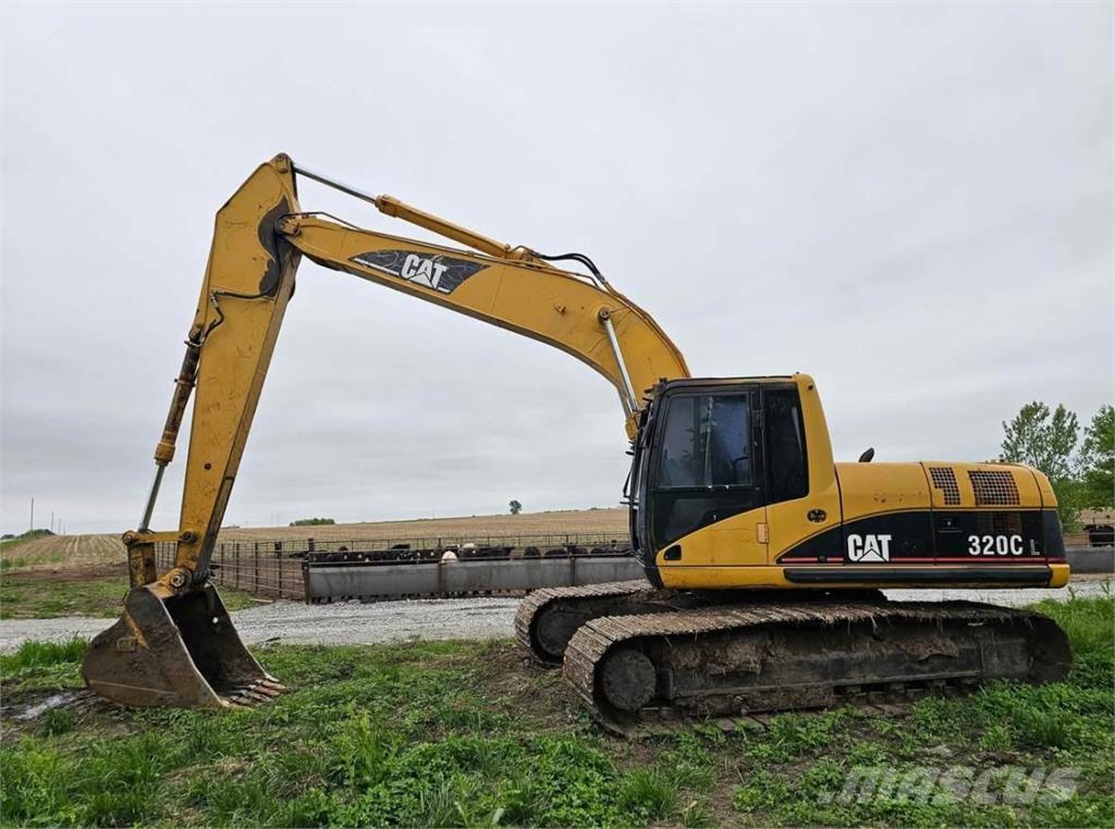 CAT 320CL حفارات زحافة