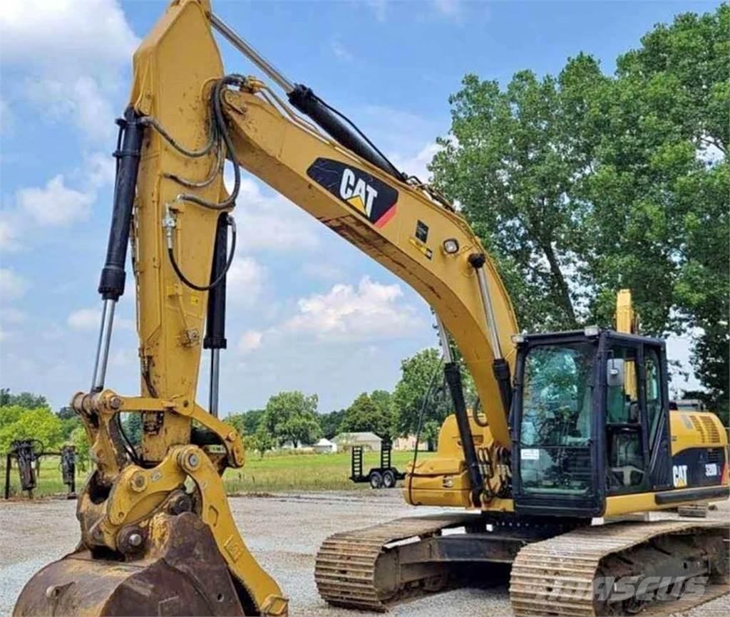 CAT 320DL حفارات زحافة