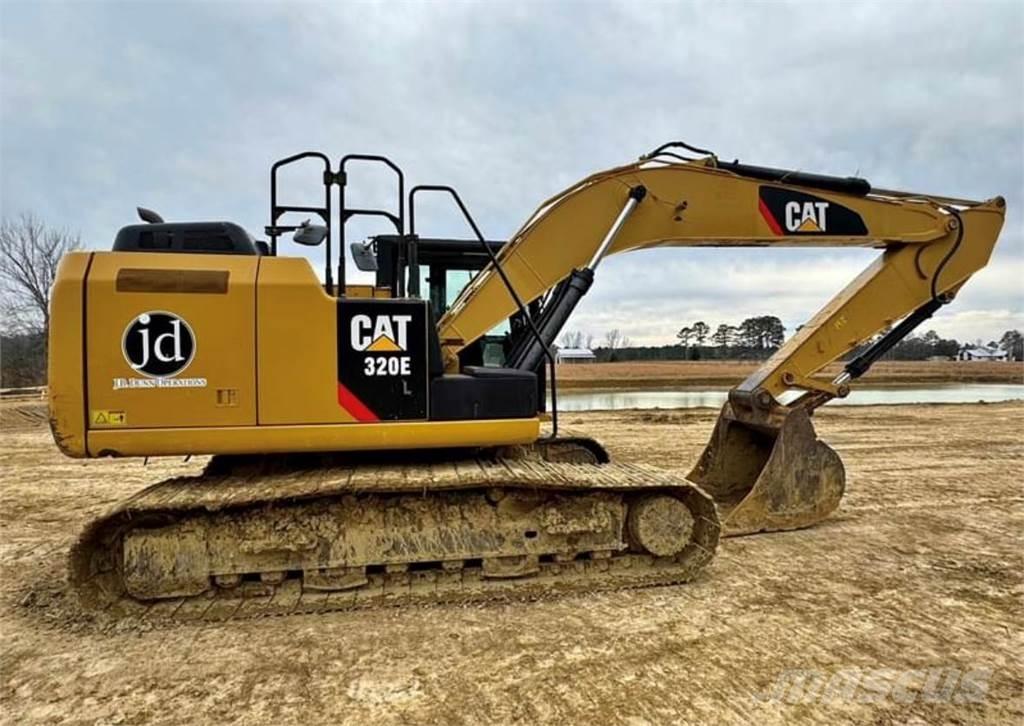 CAT 320EL حفارات زحافة