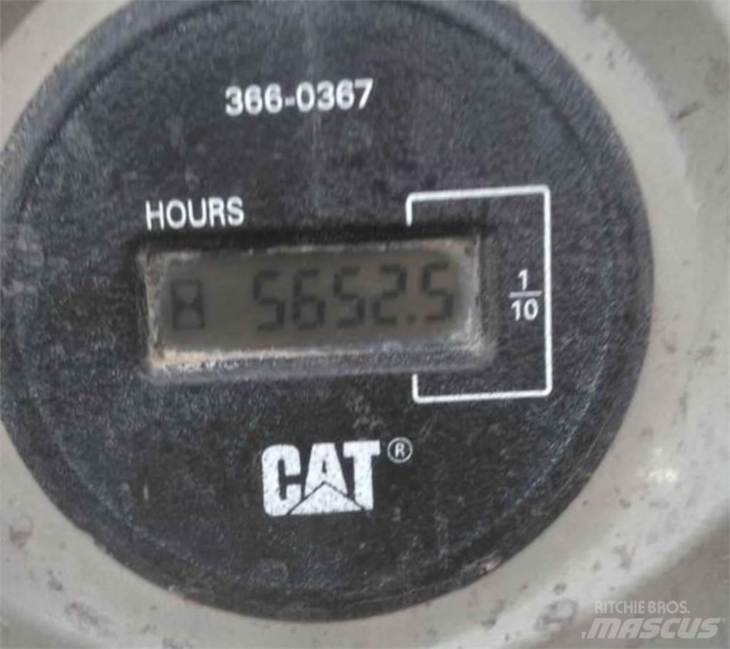 CAT 320EL حفارات زحافة