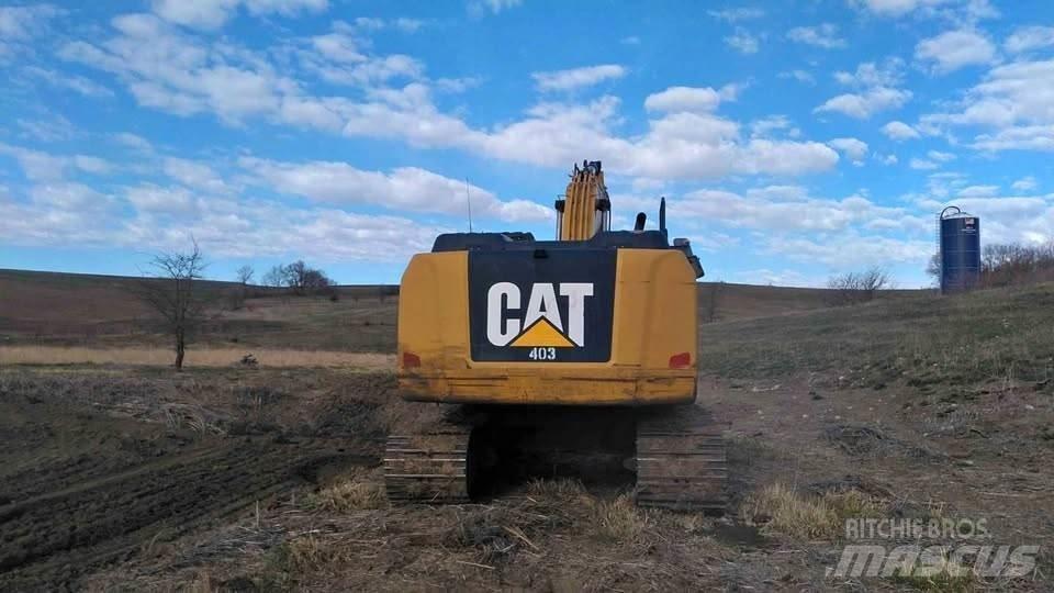 CAT 320EL حفارات زحافة