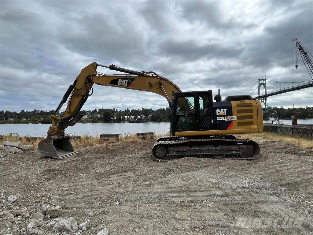 CAT 320EL حفارات زحافة