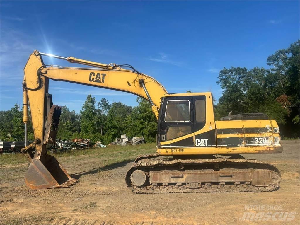 CAT 320L حفارات زحافة
