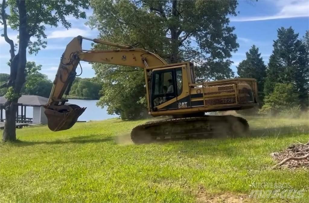 CAT 322BL حفارات زحافة