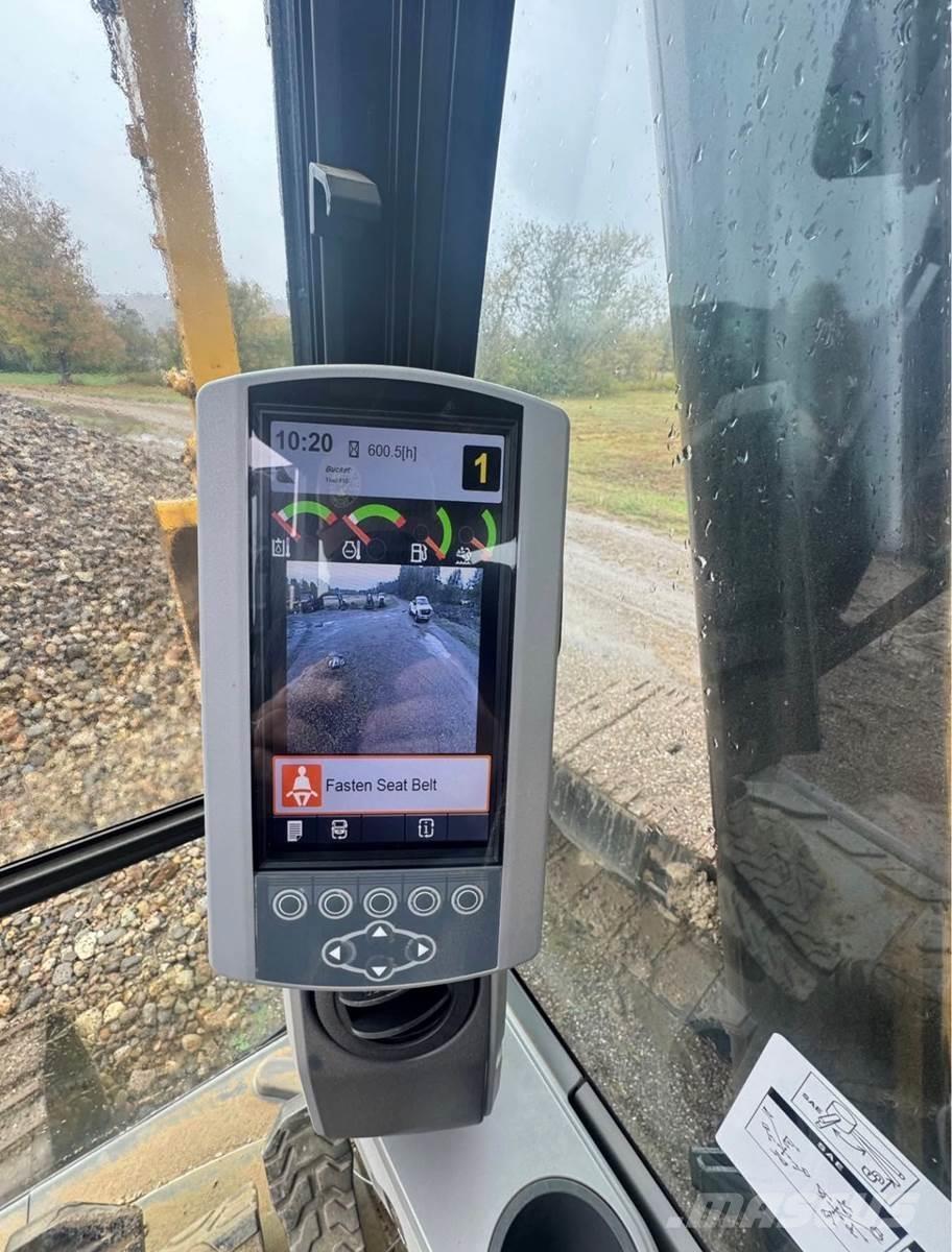 CAT 323FL حفارات زحافة