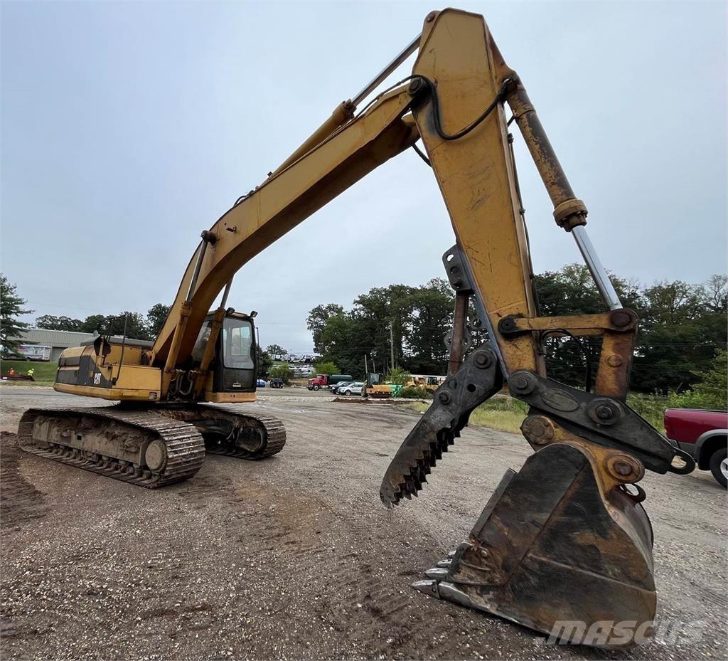 CAT 325 حفارات زحافة