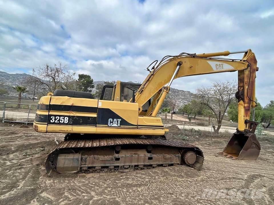 CAT 325BL حفارات زحافة